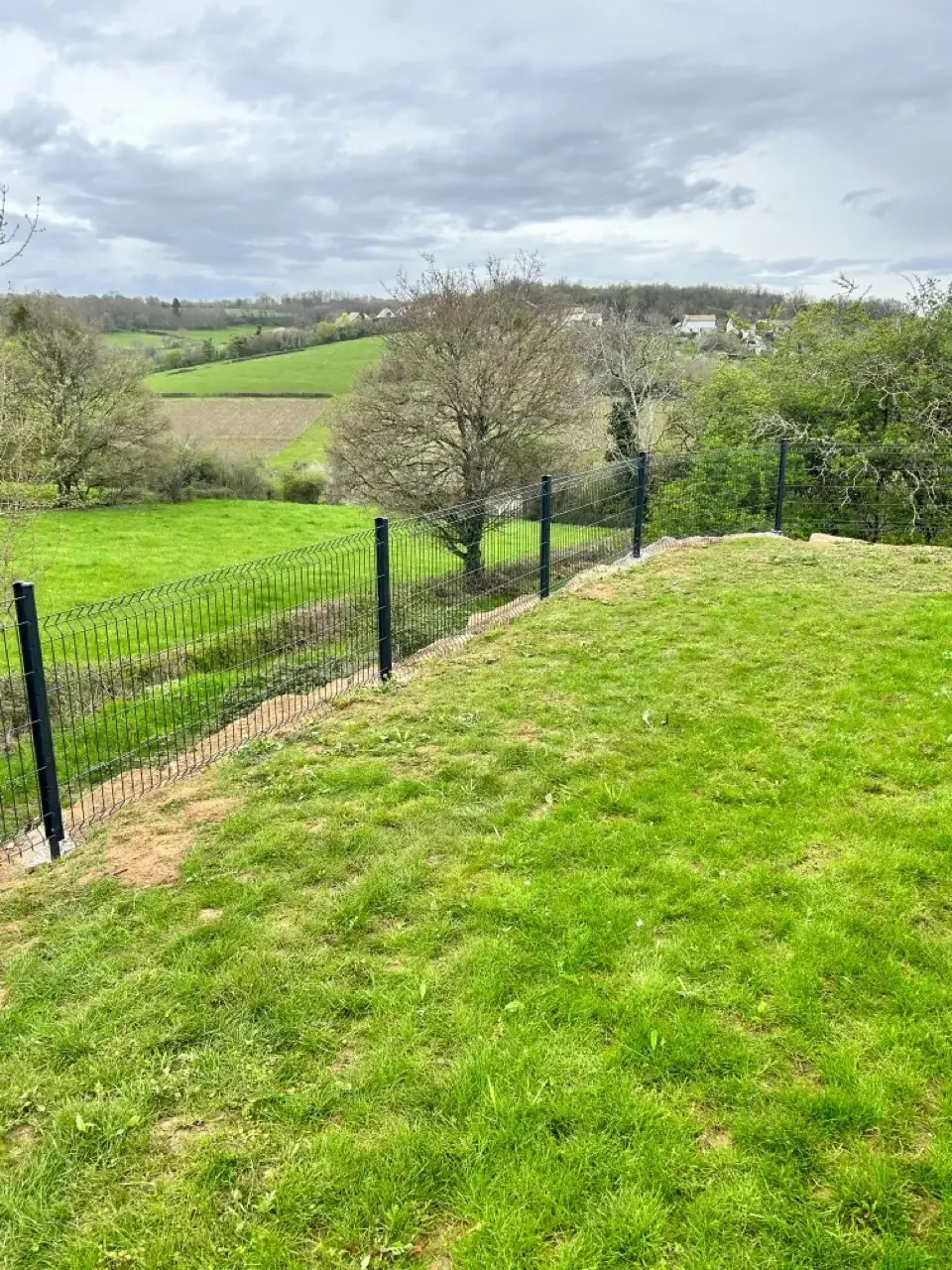 Pose de clôture pour votre propriété - Durand Prestagri à Bissy-sur-Fley (7)